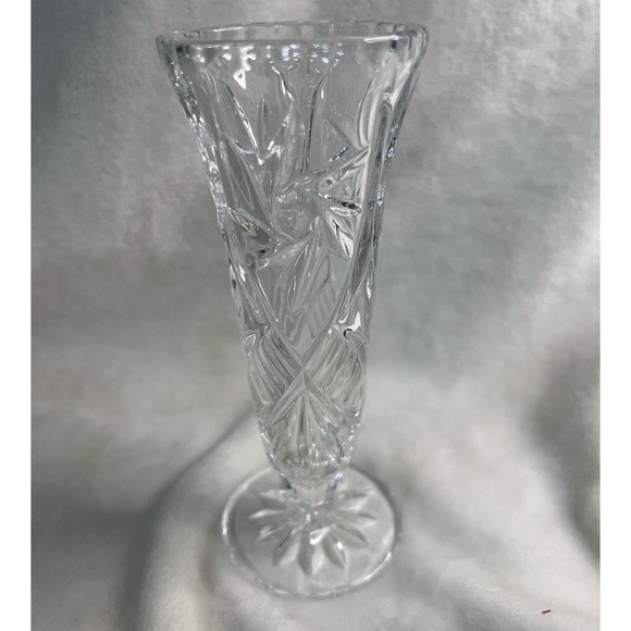 Hand Cut Glass Vase - Picture 4 of 4